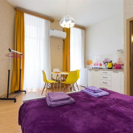 Pop Art Studio Apartment Tbilisi Ngoại thất bức ảnh