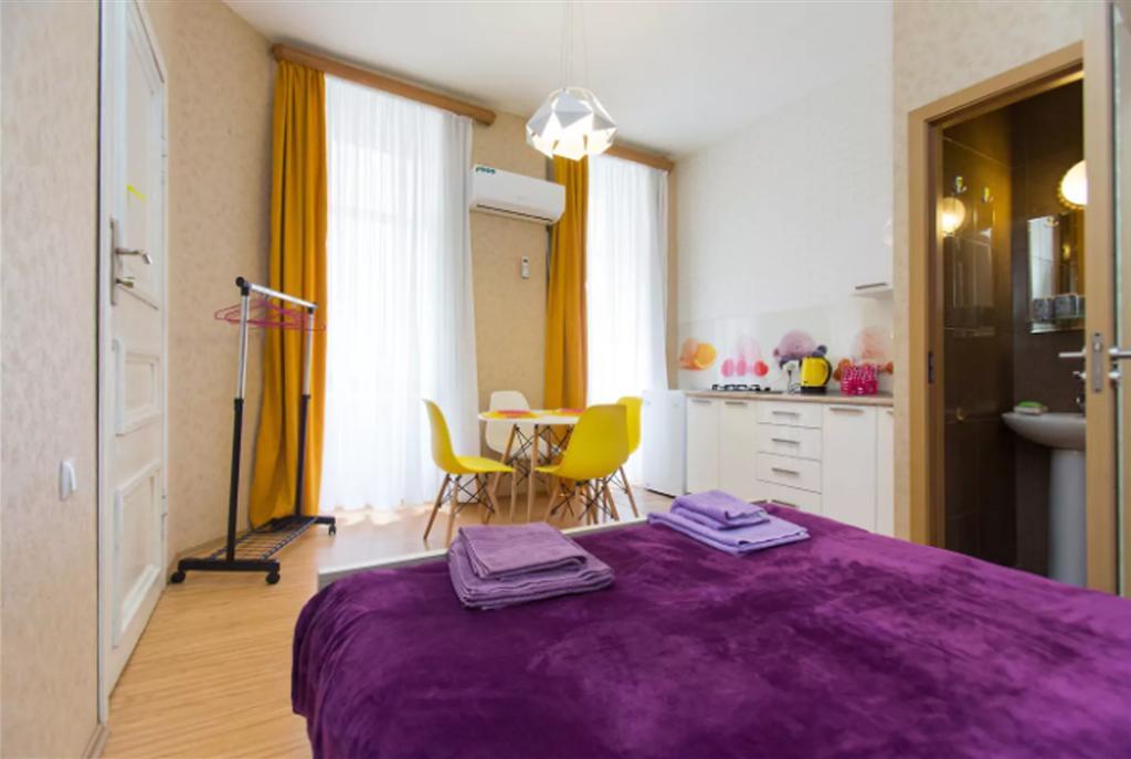 Pop Art Studio Apartment Tbilisi Ngoại thất bức ảnh